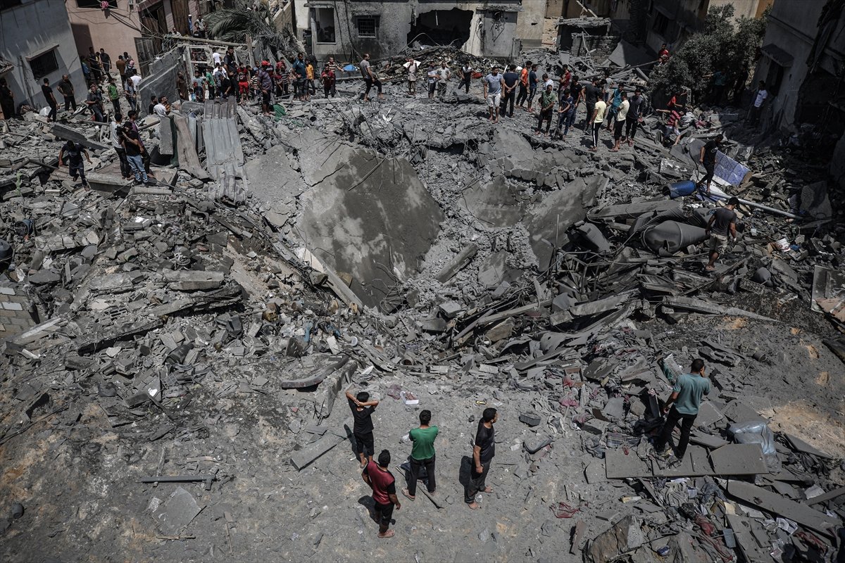 İsrail in Gazze ye saldırılarında can kaybı 24 e çıktı #5